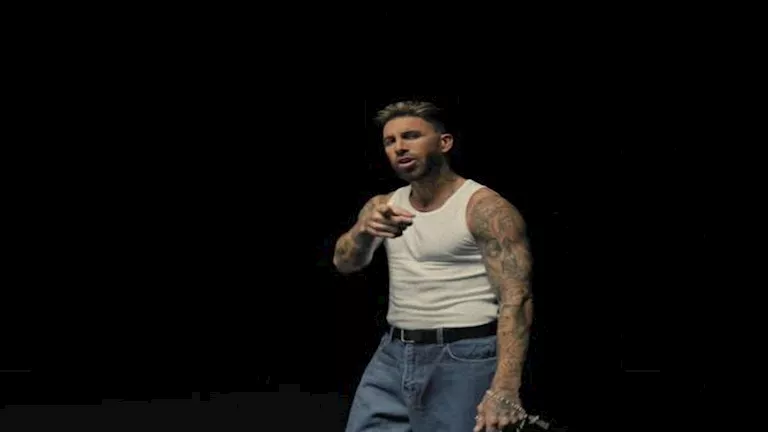 راموس يفاجيء محبيه بـ “فيديو كليب”