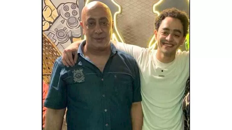 سيد أسامة يعلن وفاة والده: الله يرحمك يا بابا ويغفرلك يا حبيبي