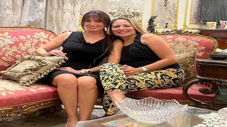 فستان أسود أنيق..نرمين الفقي تخطف الأنظار في أحدث ظهور