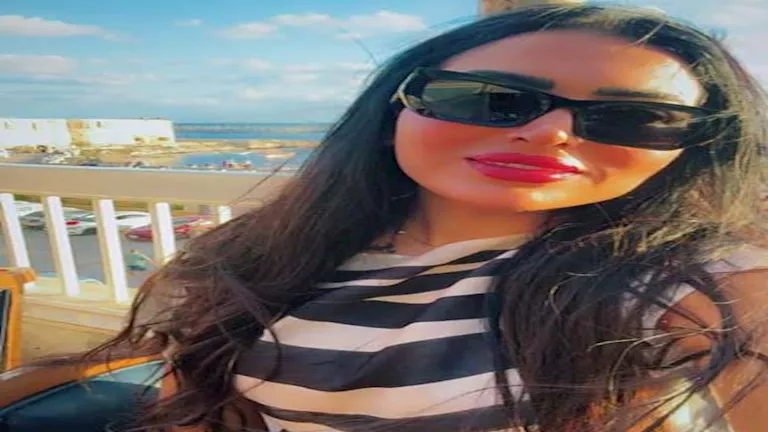 مي كمال بعد اعلان انفصالها عن أحمد مكي: “الدبلة اللي في ايدي اسمه عليه