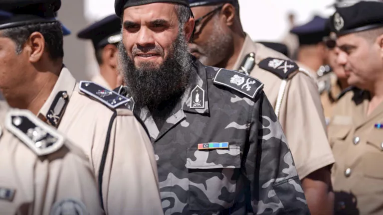 بعد اعتراضات.. ليبيا تتراجع عن قرار حظر إطلاق اللحية في صفوف الشرطة