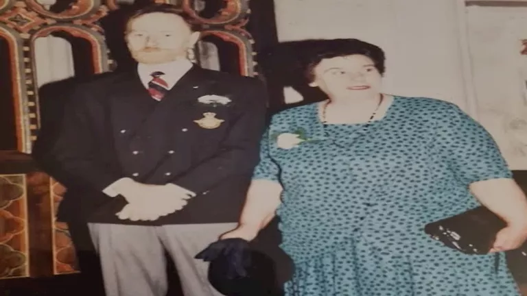 تركا ملاحظة على الباب.. العثور على رجل وزوجته ميتين في منزلهما