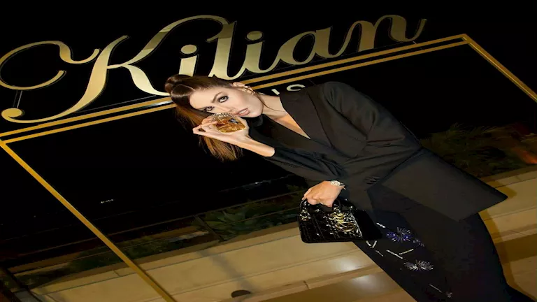 عارضة أزياء وملكة جمال.. من هي إيزابيلا مينين التي خطفت الأنظار بفستان