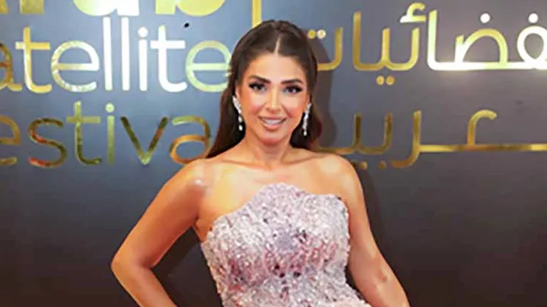 روجينا تتألق في “الفضائيات العربية” بعد فوزها بجائزة عن مسلسل “حسبة عم