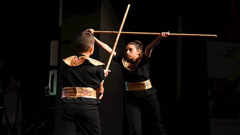 مهرجان إيزيس الدولي لمسرح المرأة يفتتح دورته الثالثة التي تحمل اسم “سم