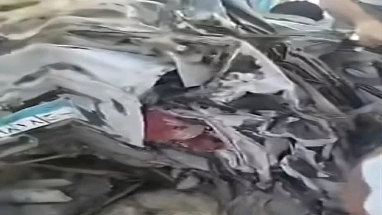 “العربية اتعجنت باللي فيها”.. 10 صور ترصد حادث وفاة البلوجر الرياضي إب