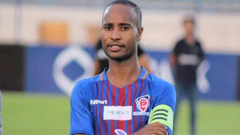 شيميليس بيكلي يكشف “لمصراوي” سبب فشل انتقاله للأهلي