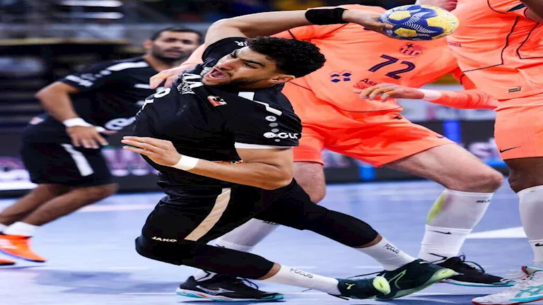 الأهلي يودع بطولة العالم لكرة اليد بعد الخسارة من برشلونة