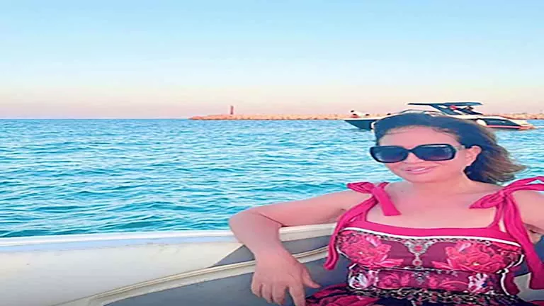 إطلالات جريئة وكاش مايوه.. 25 صورة للنجمات في الساحل الشمالي