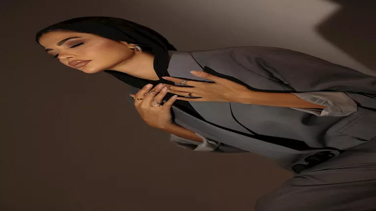 صور وفيديو| هند مدحت تفاجئ جمهورها بارتداء الحجاب.. وسالي عبدالسلام تع