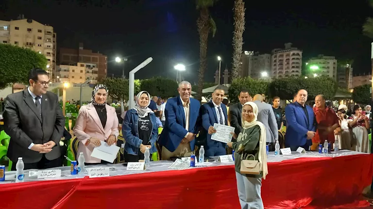 نائبة محافظ القليوبية: تكريم المتفوقين دراسيًا يُجسد إيمان الدولة بأهم