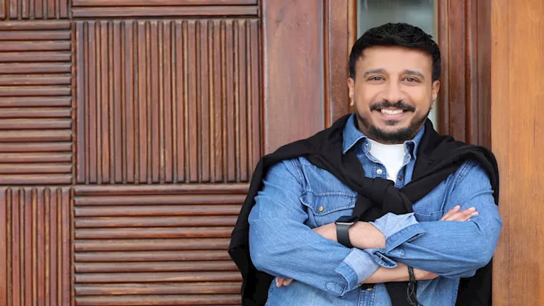 محمد المشعل يطرح أغنيته الجديدة “خلاص عملناها” باللهجة المصرية