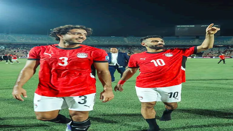 منتخب مصر بالزي الرئيسي “الأحمر” أمام بوركينا فاسو