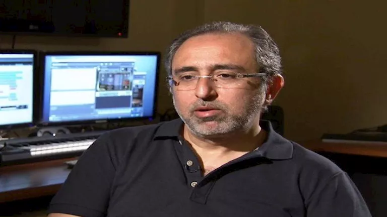 تامر كروان: “أحضر لحفل ضخم في مارس بمشاركة 50 عازف”