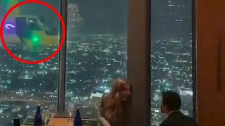 عرض زواج بطائرة هليكوبتر يثير الجدل- (فيديو)