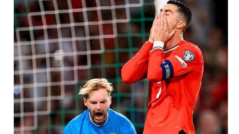 مشادة حادة بين حارس مرمى ليفربول السابق وكريستيانو رونالدو (فيديو)