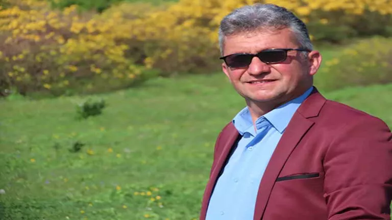 وفاة مطرب تركي في حفل زفاف..”فيديو”