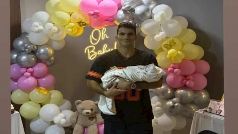 زيزو يُرزق بمولود جديد.. ويكشف الاسم