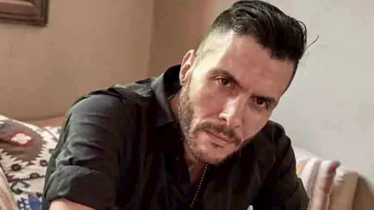 بعد رحيلها.. كيف تحدث أمير عيد عن مرض والدته؟