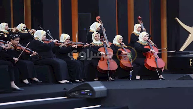 بالصور- فرقة النور والأمل في افتتاح حفل توزيع جوائز سيني جونة