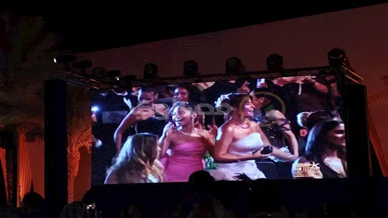 أحمد سعد مفاجأة حفل ختام “الجونة السينمائي”.. قدم أغنية جديدة للمهرجان