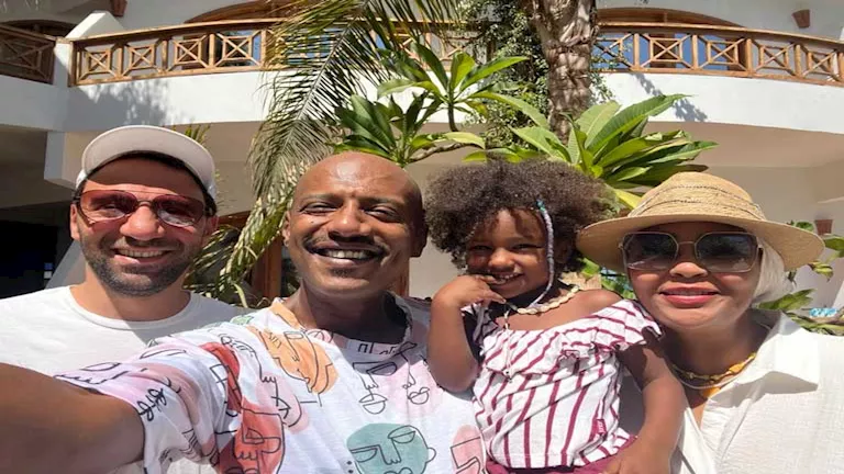 أمير صلاح الدين يدعم محمد سلام بعد مشاركته في احتفالية “وطن السلام”