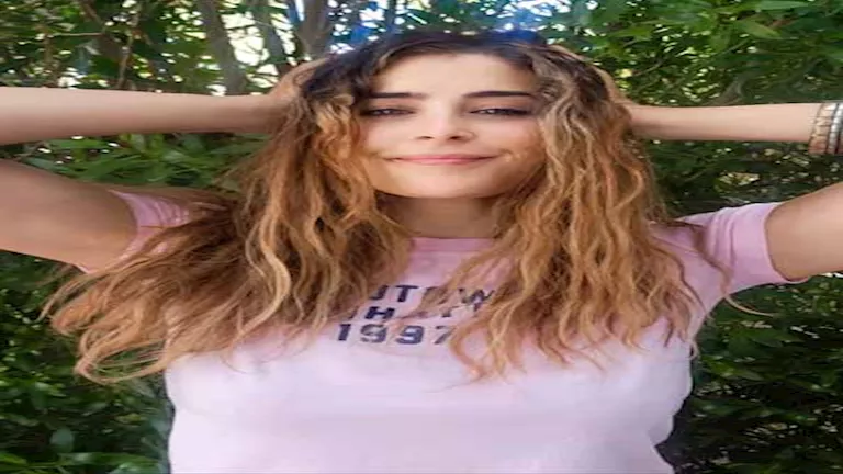 بدون مكياج.. عائشة بن أحمد تخطف الأنظار في أحدث ظهور (صور)