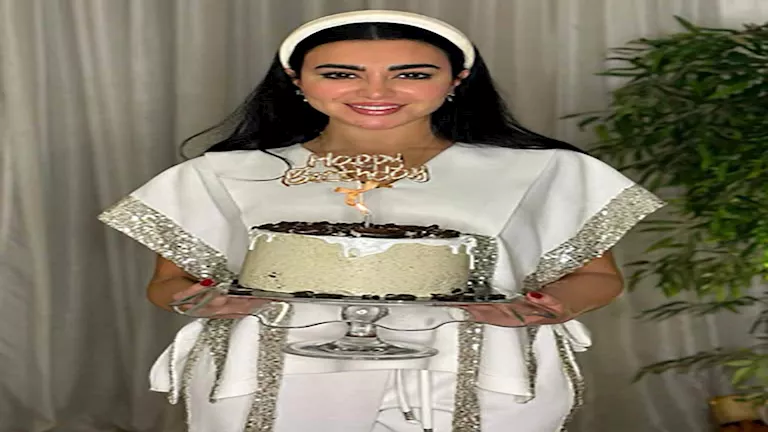 “جاذبية اللون الأبيض”.. ميرهان حسين تخطف الأنظار بإطلالتها