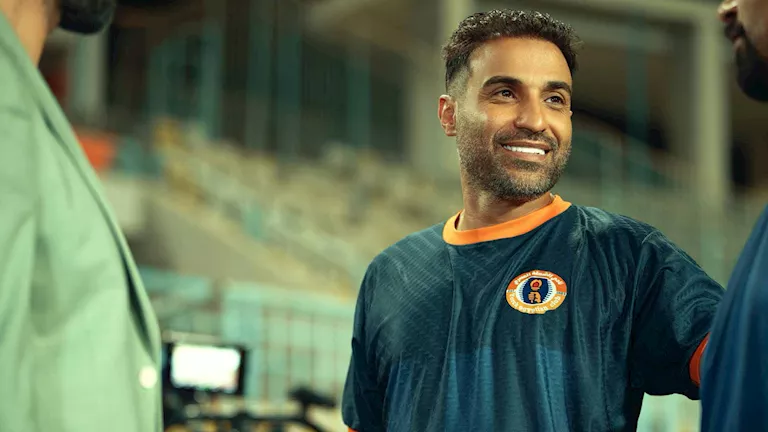 أحمد فهمي يحتفل بانتهاء عرض مسلسل “ابن النادي”