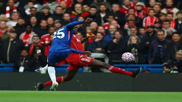 جدول ترتيب الدوري الإنجليزي بعد خسارة ليفربول أمام تشيلسي