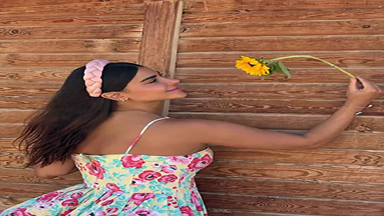 “بفستان جذاب”.. نورهان منصور تتألق بإطلالة أنيقة