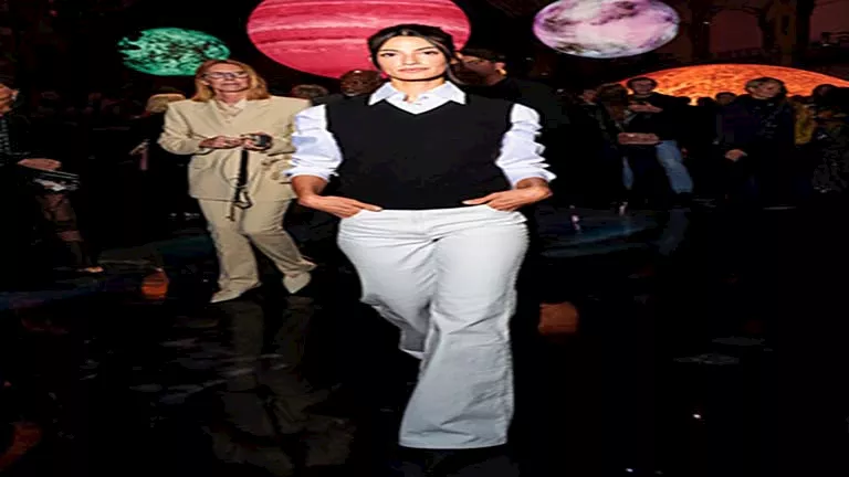 بإطلالة كاجوال.. تارا عماد تتألق في أحدث ظهور لها (صور)