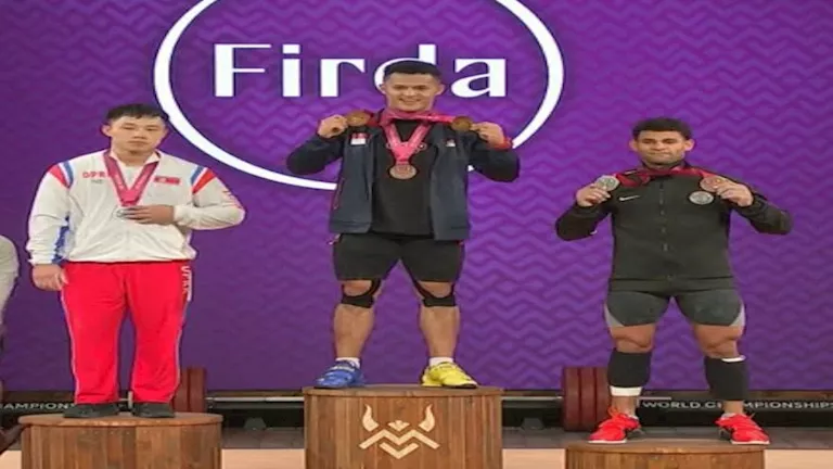 بعد تحقيق ميداليتين.. وزير الرياضة يهنئ بطل مصر عبدالرحمن يونس