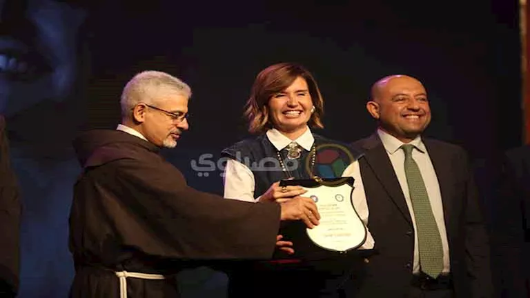 تكريم الراحل لطفي لبيب في مهرجان “جيلنا” بحضور نجوم الفن