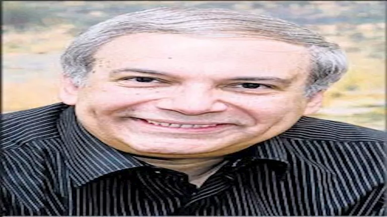 رئيس المركز القومي للمسرح والموسيقى والفنون الشعبية ينعى المخرج عمرو د