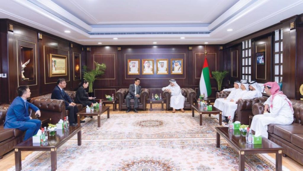 «كهرباء دبي» و«شنغهاي إلكتريك» تعززان شراكتهما لدفع مبادرات الطاقة النظيفة عالمياً