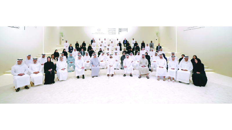 الإمارات دولة اقتصاد ونماء وخير وعطاء