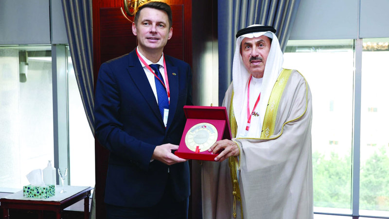 رئيس «الوطني الاتحادي» يلتقي رئيسي «الشيوخ الروماني» و«الشيوخ الباكستاني»