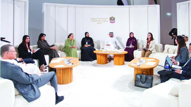 اعتماد توصيات ببرامج زمنية لتعزيز تنافسية الإمارات في قطاعات اقتصادية حيوية