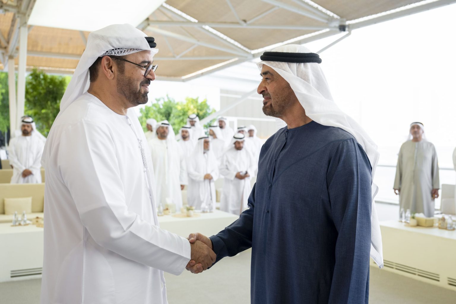 رئيس الدولة يستقبل منتسبي “برنامج قيادات حكومة الإمارات 2025”