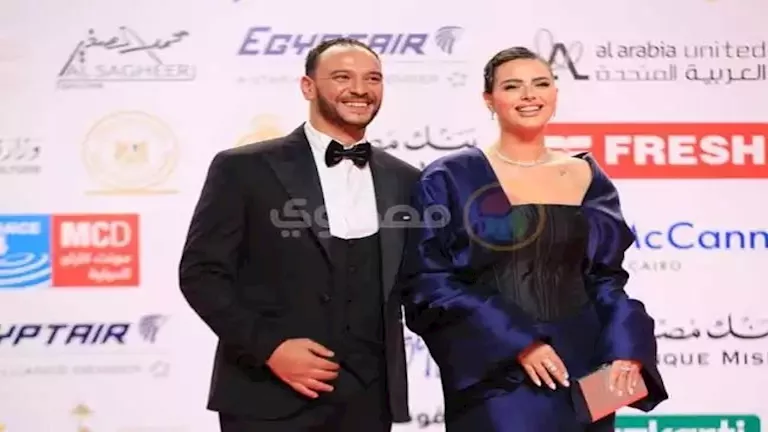 قبل انطلاقه.. 20 صورة لثنائيات خطفت الأنظار في مهرجان القاهرة السينمائ