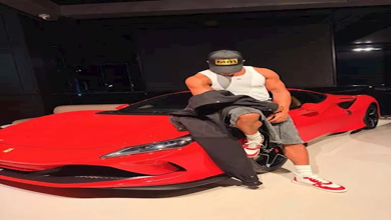 محمد رمضان في أول ظهور بعد رحيل والده: “الحياة تستمر حتى لو كانت مؤلمة