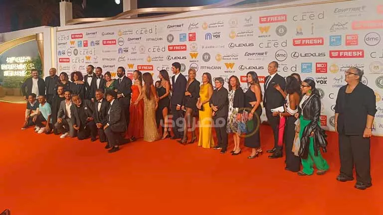 توافد النجوم على ريد كاربت فيلم “بنات الباشا” في القاهرة السينمائي