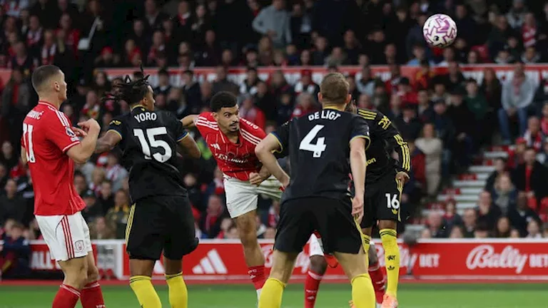 مانشستر يونايتد يتعادل مع نوتنجهام في الدوري الإنجليزي