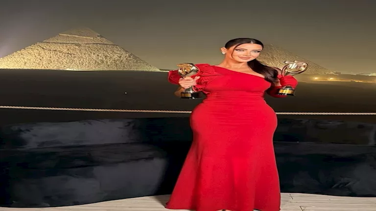 الكاجوال ينافس السواريه.. أبرز لوكات النجوم في The Best