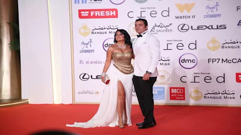 20 صورة للثنائيات على “الريد كاربت” في ختام مهرجان القاهرة السينمائي