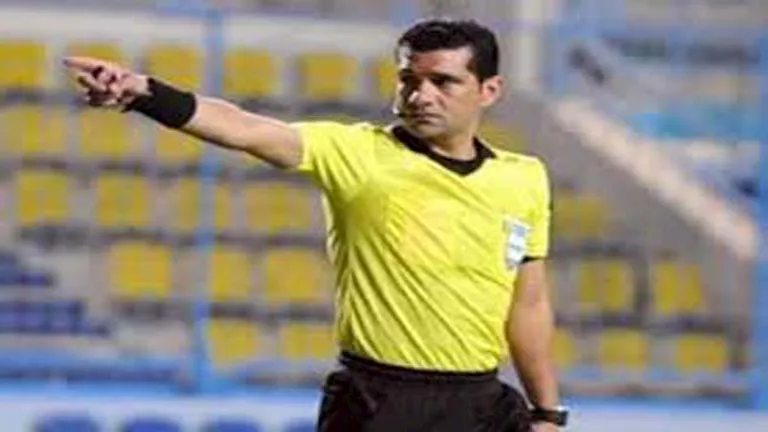 آخرهم البنا.. اعتزال 3 حكام دوليين خلال العام الحالي