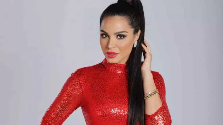 “جمعت بين الجرأة والأناقة”.. نسرين أمين تخطف الأنظار بإطلالتها