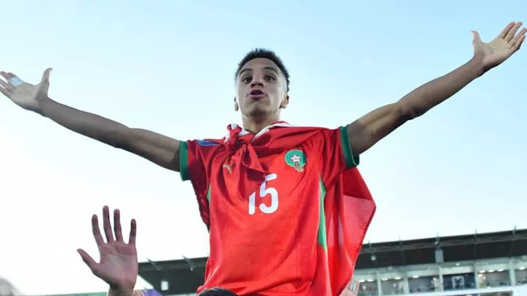 الصحافة المغربية تكشف كواليس مفاوضات الأهلي لضم فؤاد الزهواني