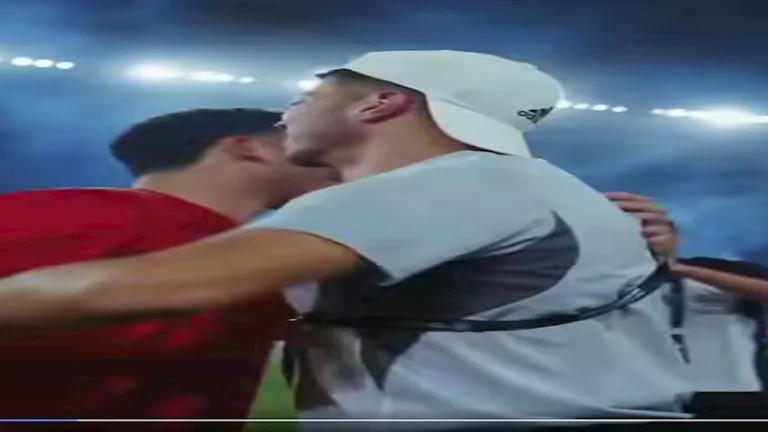 6 صورة لاحتفال إمام عاشور مع زيزو بالتأهل لنهائي كأس السوبر